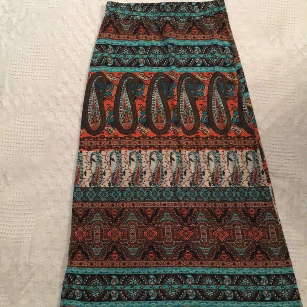 Ambiance Apparel Elastic Waist Maxi Skirt Small